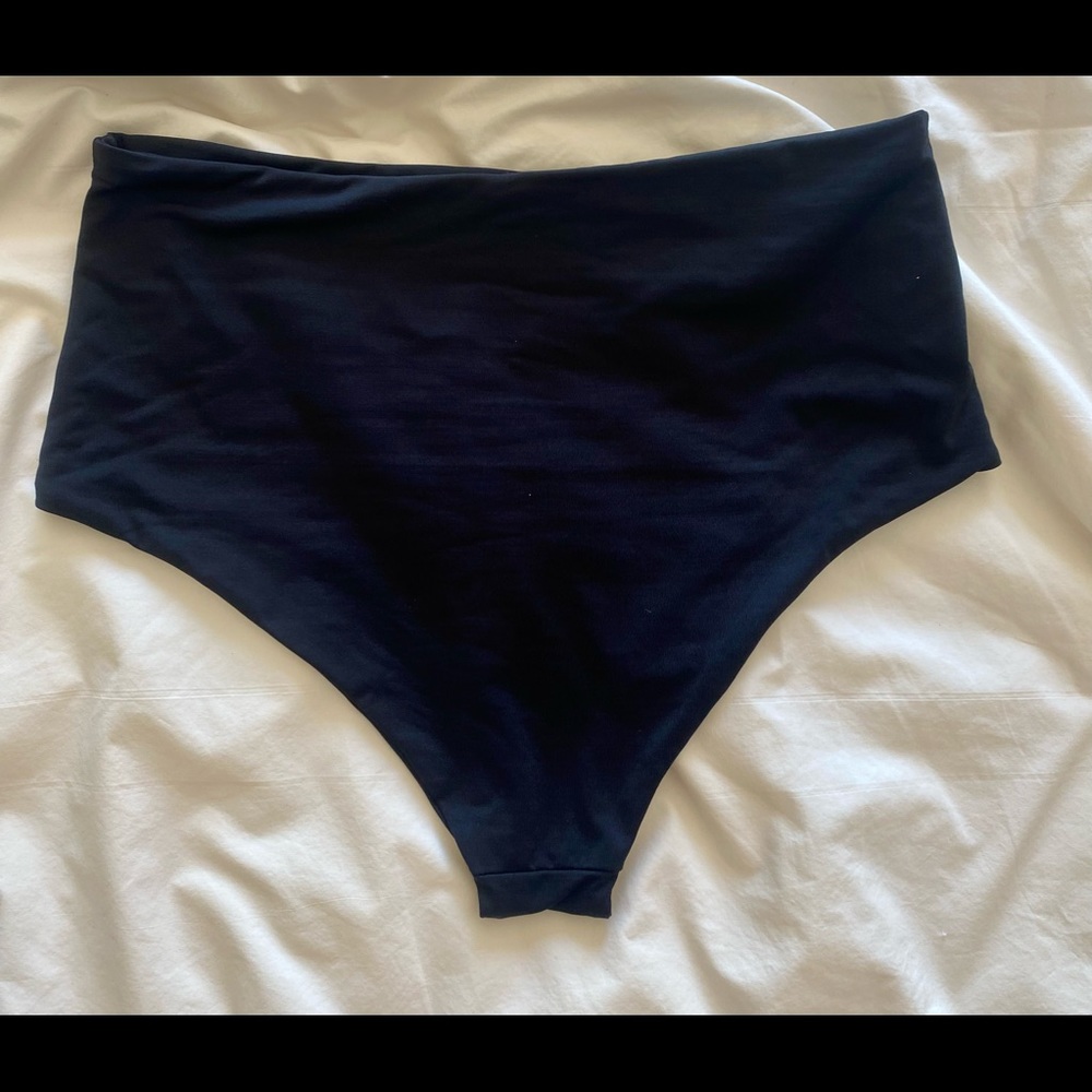 L*Space high waisted cheeky bikini bottoms size M